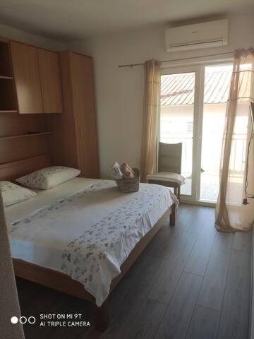 Apartment Radalj
