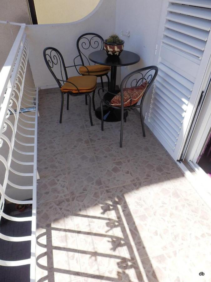 Radalj * Makarska