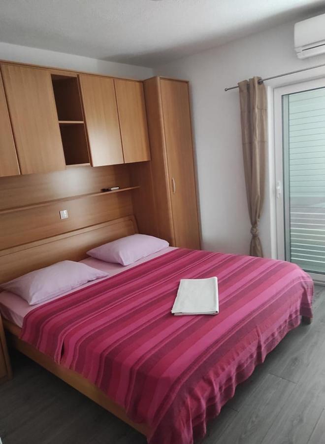 Apartment Radalj